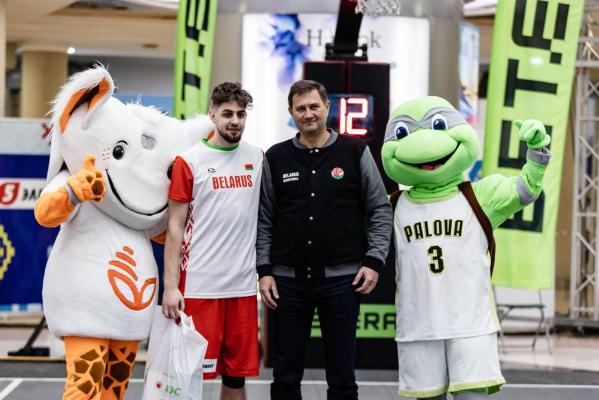 Награждены Яна Борисевич и Роман Рубинштейн