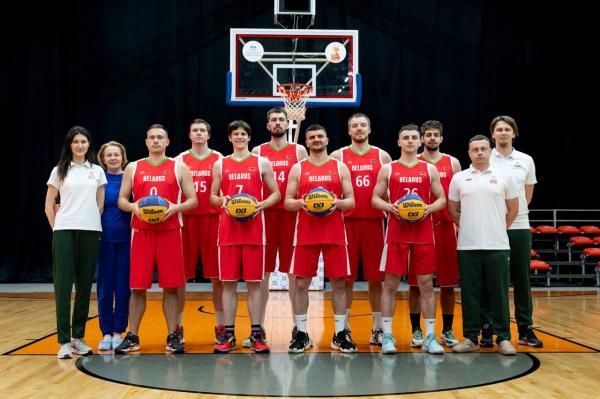 ⛹️Белорусская сборная по баскетбольному двоеборью уже опробовала виртуальный и реальный корты